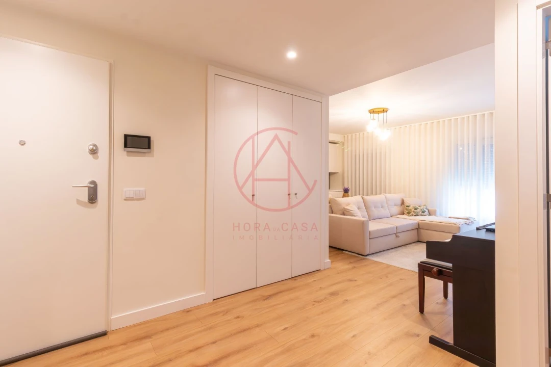 Apartamento T1 para Venda em Seixal, Arrentela e Aldeia de Paio Pires Foto 16