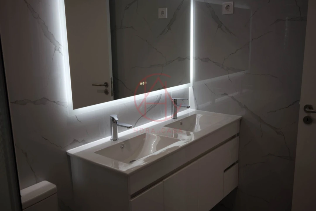 Apartamento T4 para Venda em Amora Foto 34