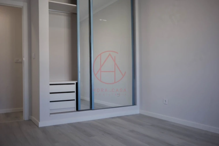 Apartamento T4 para Venda em Amora Foto 15