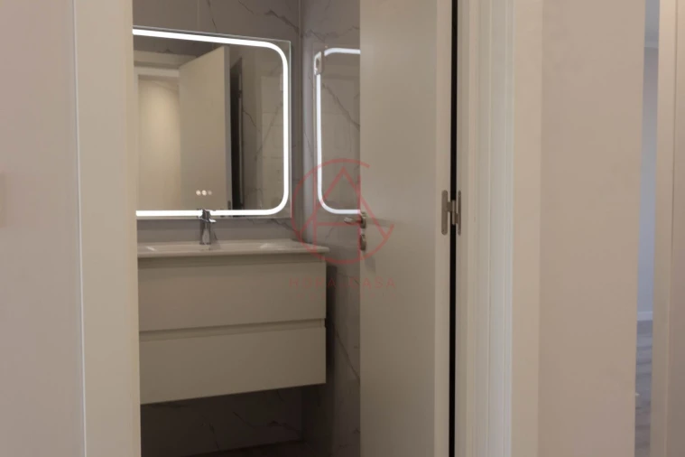 Apartamento T4 para Venda em Amora Foto 33