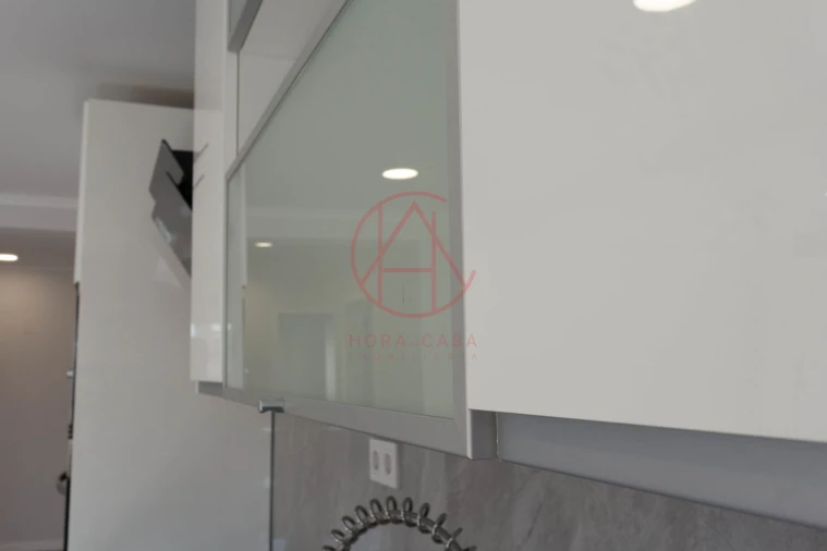 Apartamento T4 para Venda em Amora Foto 8