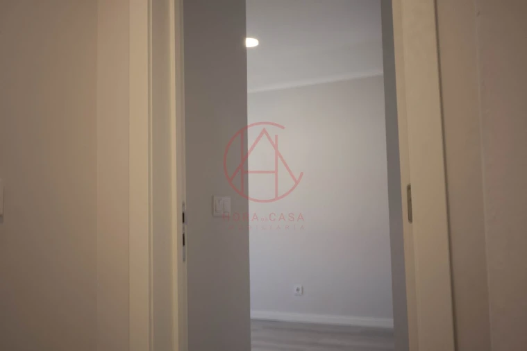 Apartamento T4 para Venda em Amora Foto 29