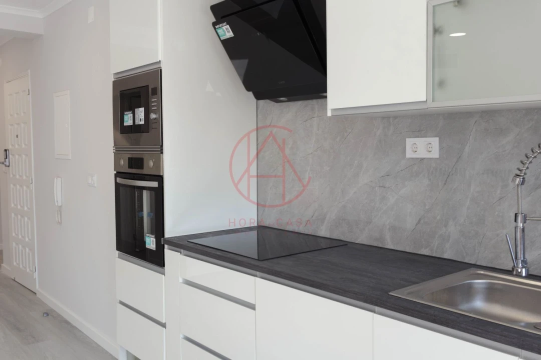 Apartamento T4 para Venda em Amora Foto 7