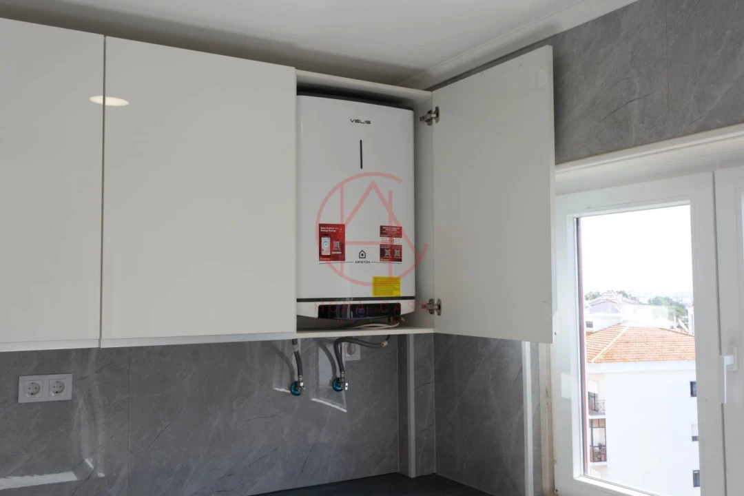 Apartamento T4 para Venda em Amora Foto 5