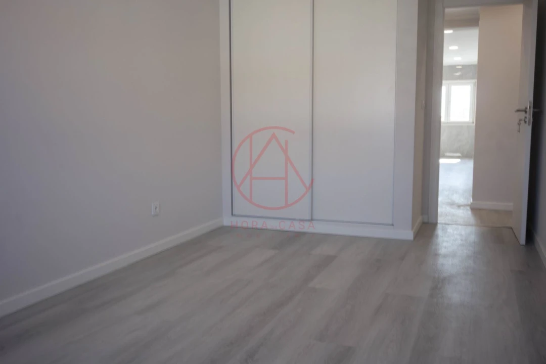 Apartamento T4 para Venda em Amora Foto 44