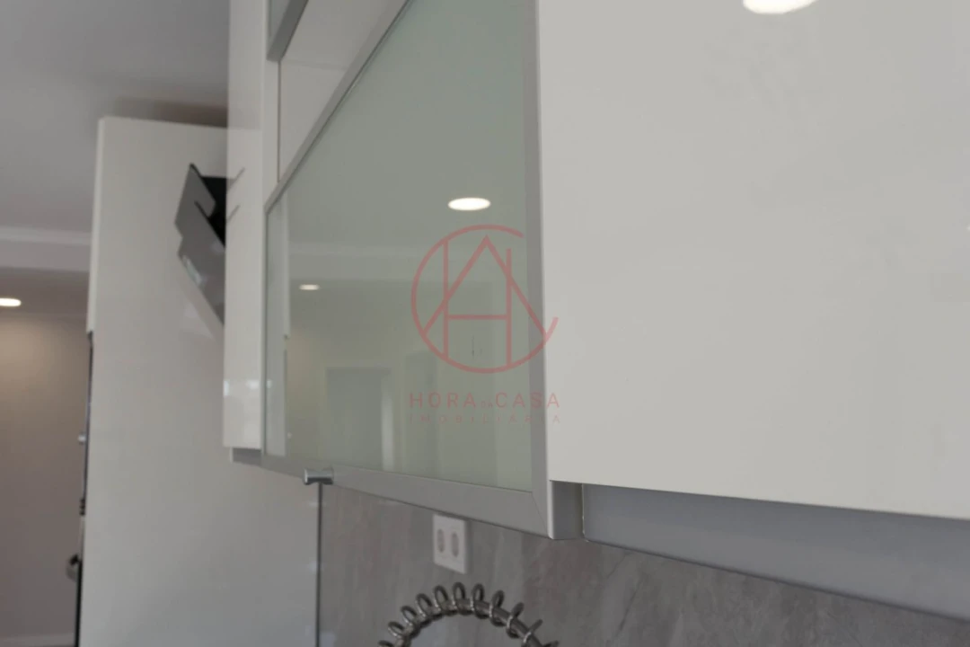 Apartamento T4 para Venda em Amora Foto 8
