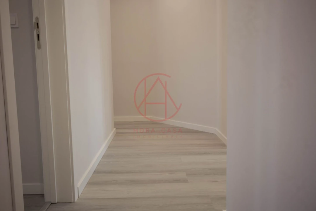 Apartamento T4 para Venda em Amora Foto 46
