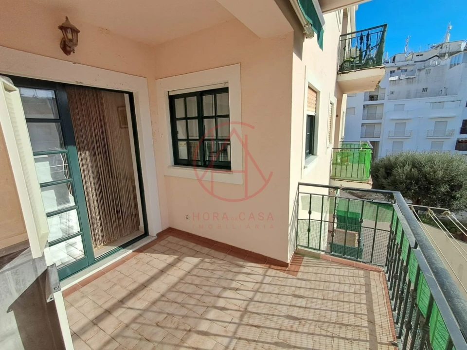 Apartamento T1 para Venda em Armação de Pera Foto 2