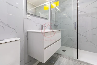 Apartamento T2 para Venda em Corroios