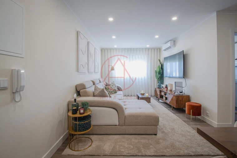 Apartamento T3 para Venda em Santo Antonio da Charneca Foto 2