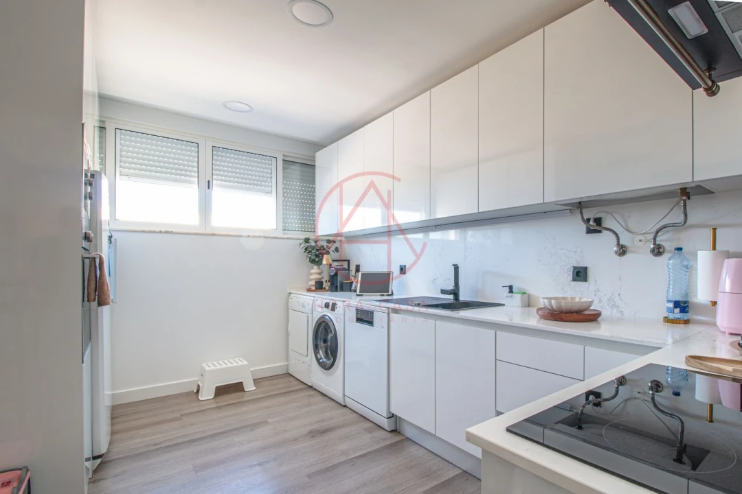Apartamento T3 para Venda em Santo Antonio da Charneca Foto 9