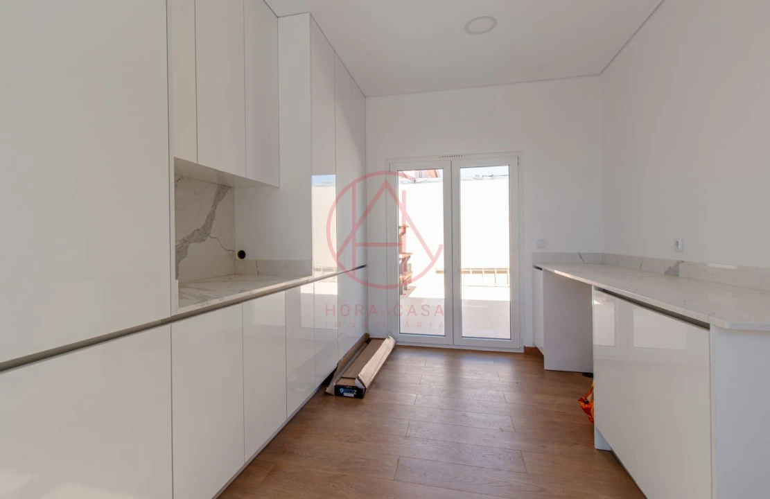 Moradia T4 para Venda em Azeitão (São Lourenço e São Simão) Foto 44
