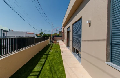 Moradia T4 para Venda em Azeitão (São Lourenço e São Simão)