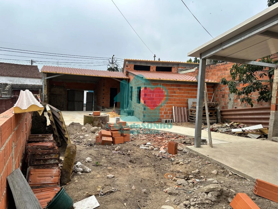 Moradia T3 para Venda em Esgueira Foto 6