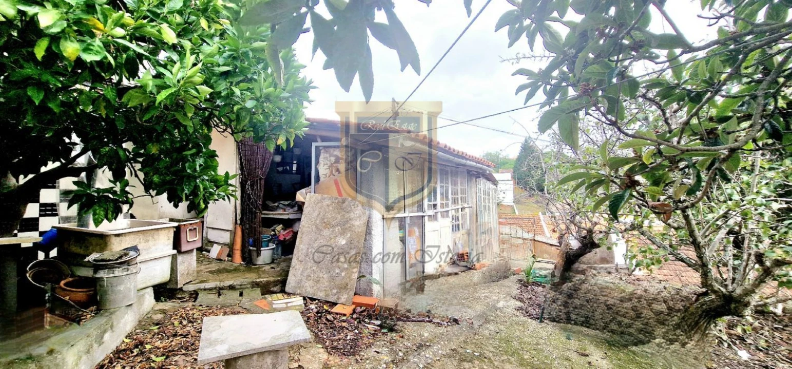 Moradia T3 para Venda em Carvoeira e Carmões Foto 24