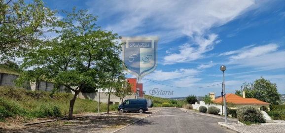 Terreno para Venda em Carvoeira e Carmões
