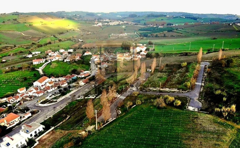 Terreno para Venda em Carvoeira e Carmões Foto 13