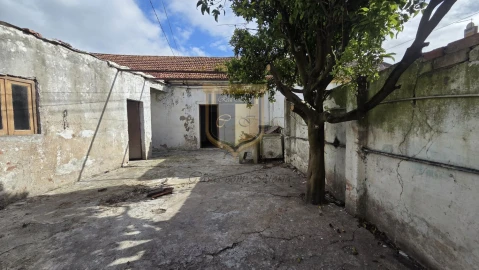 Moradia T2 para Venda em Freiria