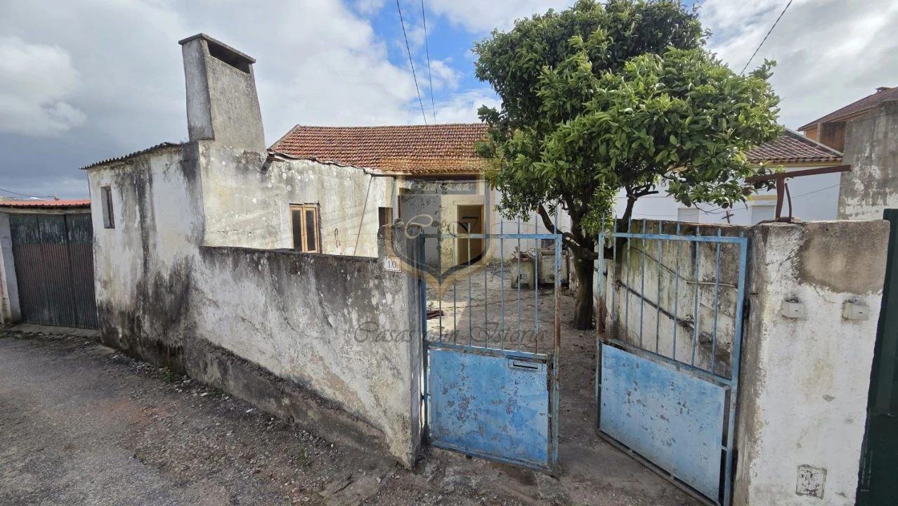 Moradia T2 para Venda em Freiria Foto 1