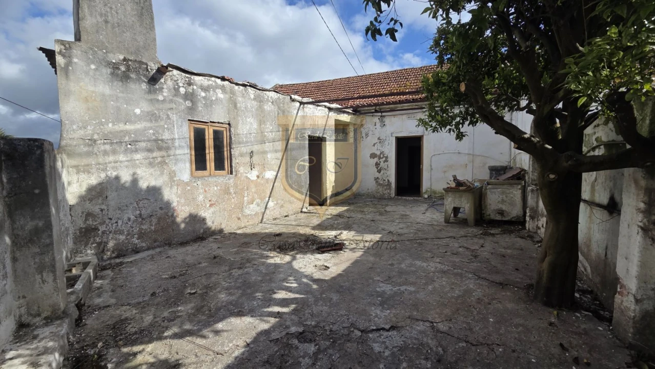 Moradia T2 para Venda em Freiria Foto 4