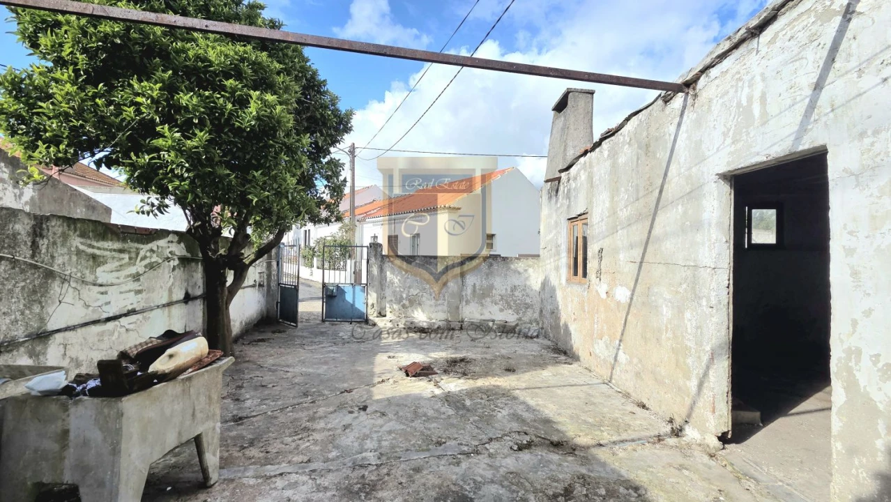 Moradia T2 para Venda em Freiria Foto 7