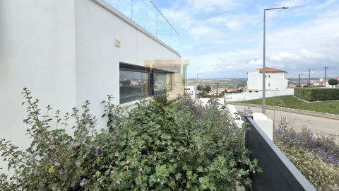 Moradia T4 para Venda em Lourinhã e Atalaia