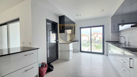 Moradia T4 para Venda em Lourinhã e Atalaia
