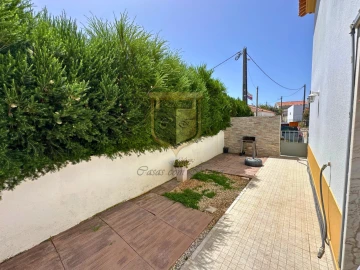 Moradia T3 para Venda em Santo Isidoro
