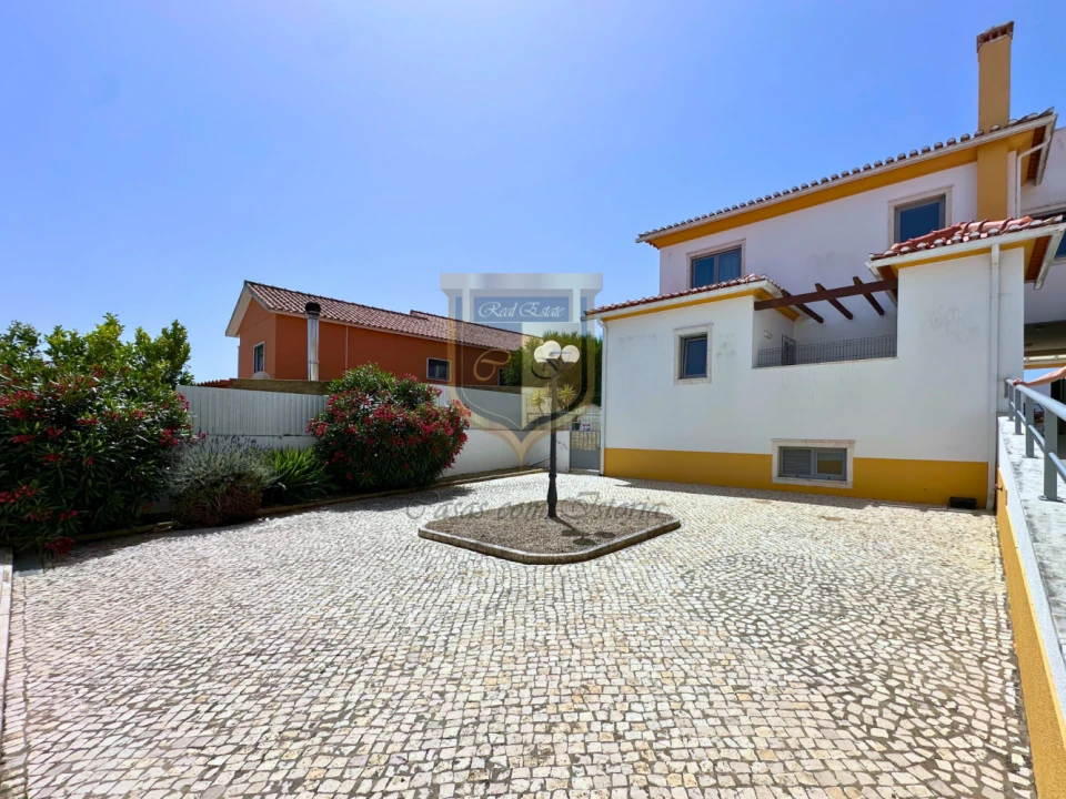 Moradia T3 para Venda em Santo Isidoro Foto 12