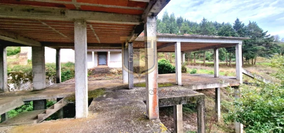 Quinta T6 para Venda em Turcifal
