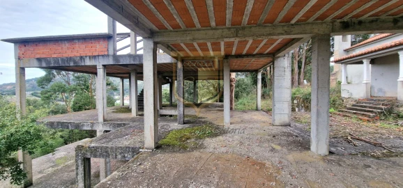 Quinta T6 para Venda em Turcifal