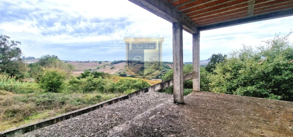 Quinta T6 para Venda em Turcifal