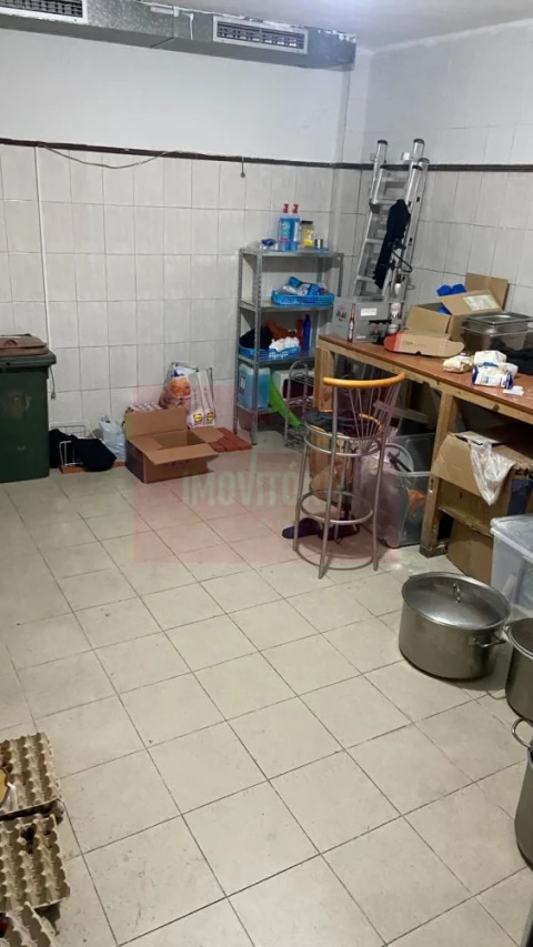 Loja para Trespasse em Areeiro