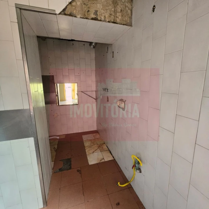 Loja para Arrendamento em Areeiro Foto 11
