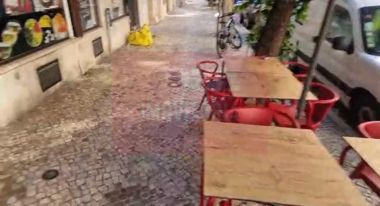 Loja para Trespasse em Santo António Foto 8