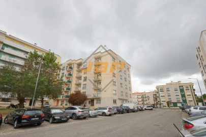 Apartamento T2 para Venda em Nossa Senhora do Pópulo, Coto e São Gregório