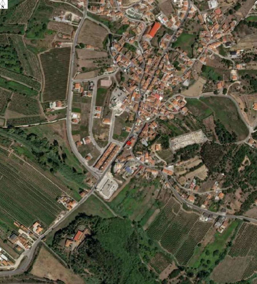 Moradia T2 para Venda em Maiorga Planta 1