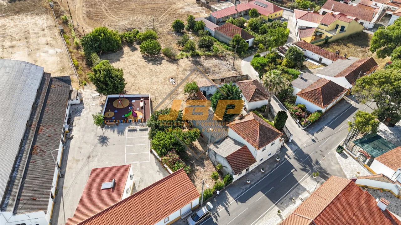 Moradia T5 para Venda em Abitureiras Foto 4