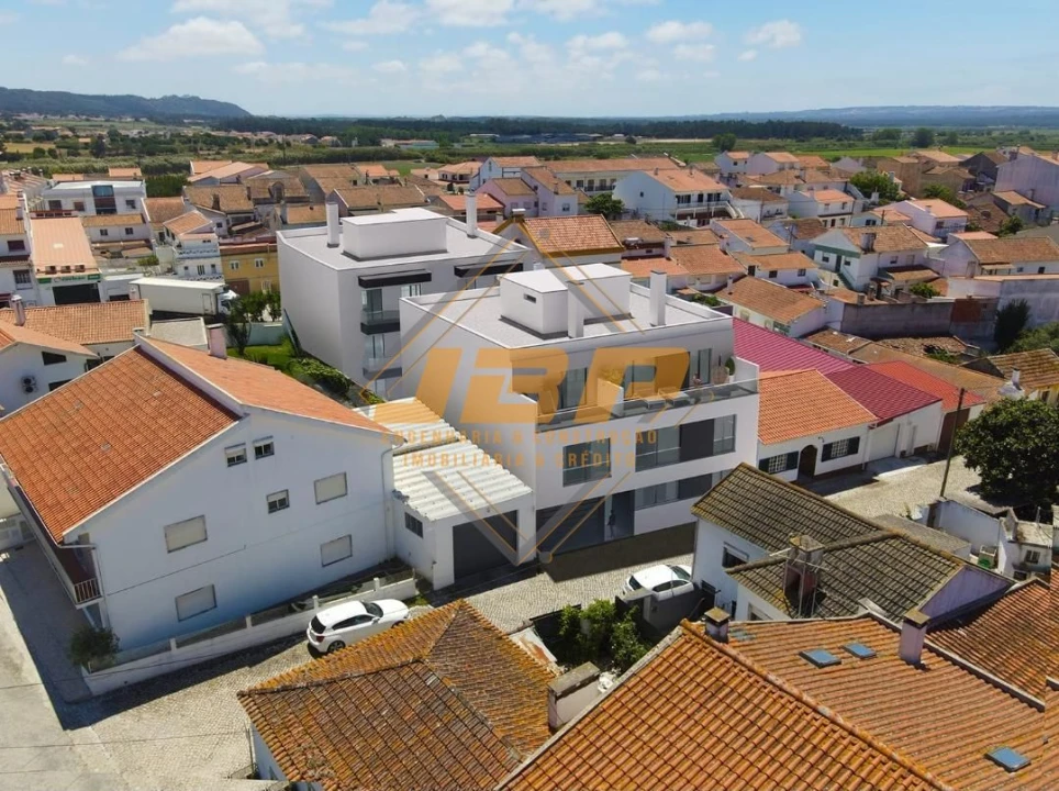Apartamento T3 para Venda em Alfeizerão Foto 2