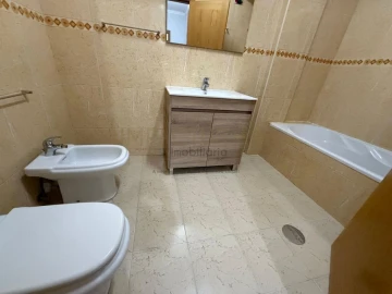 Apartamento T3 para Venda em Vila Nova de Famalicão e Calendário