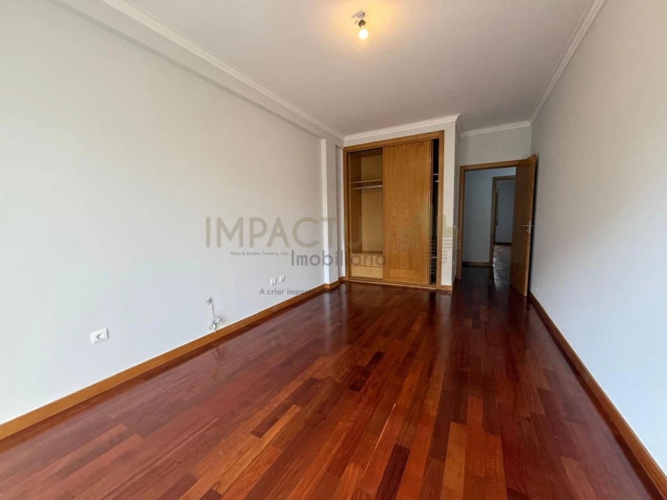 Apartamento T3 para Venda em Vila Nova de Famalicão e Calendário Foto 13