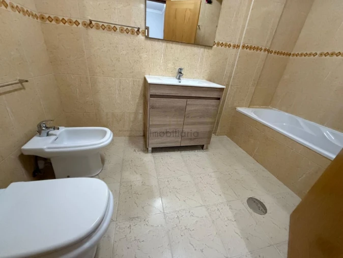 Apartamento T3 para Venda em Vila Nova de Famalicão e Calendário Foto 15