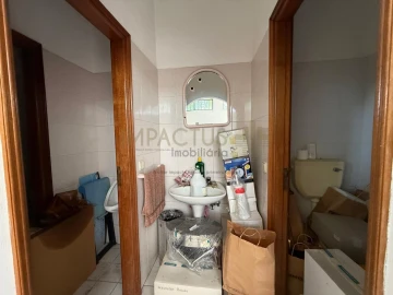 Loja para Venda em Vilar de Pinheiro