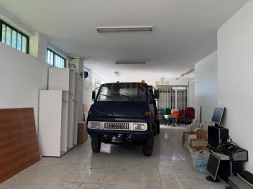 Loja para Venda em Vilar de Pinheiro