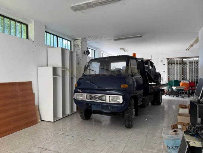 Loja para Venda em Vilar de Pinheiro Foto 6