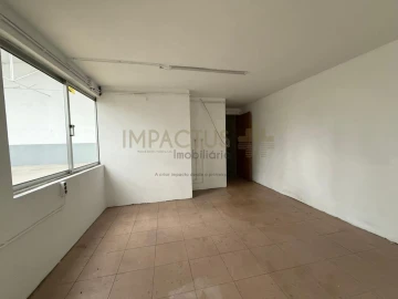 Loja para Arrendamento em Bougado (São Martinho e Santiago)