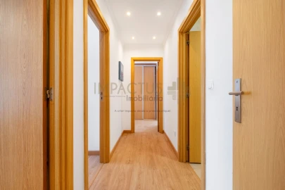 Apartamento T3 para Venda em Alfena
