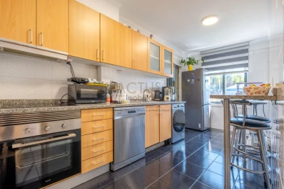 Apartamento T3 para Venda em Alfena