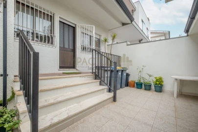 Moradia T5 para Venda em Castêlo da Maia