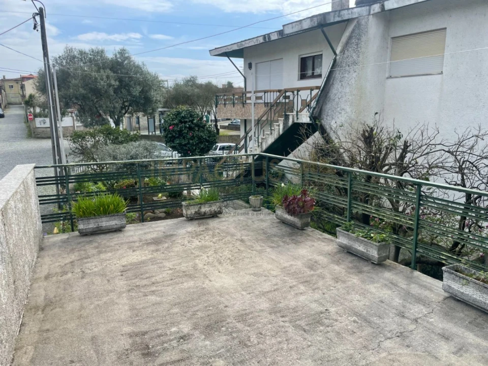 Moradia T4 para Venda em Nogueira e Silva Escura Foto 20